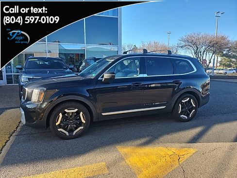 Used 2024 Kia Telluride EX image 1