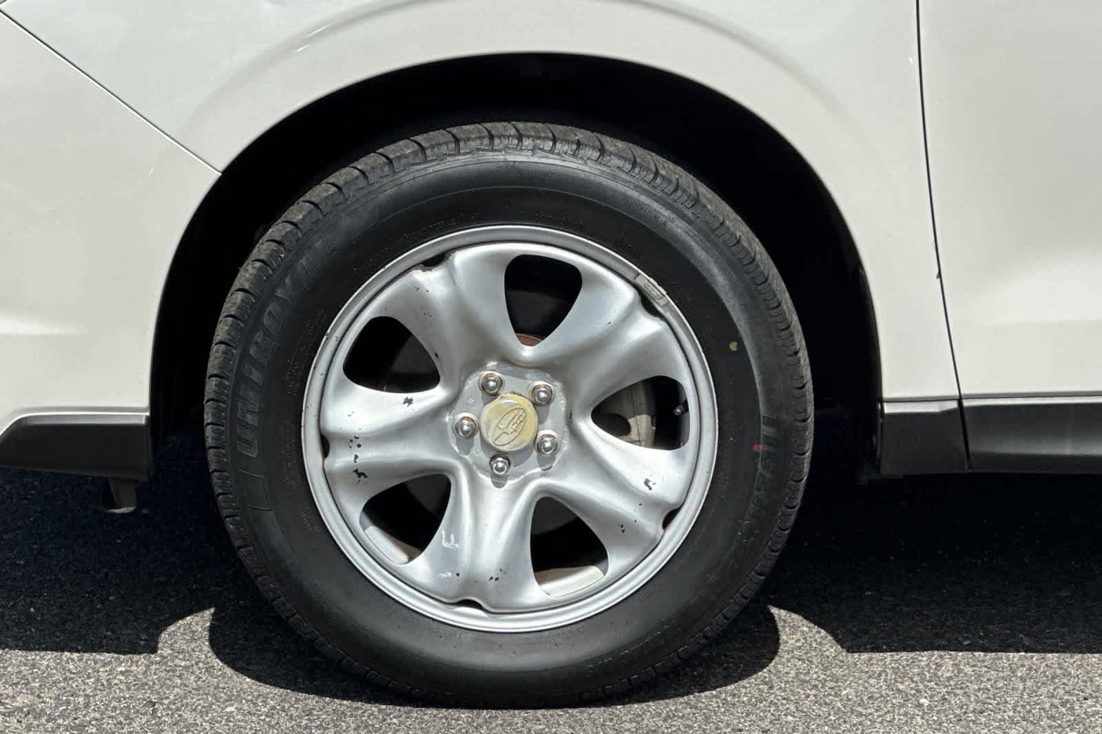 Used 2017 Subaru Forester 2.5i AWD/4WD image 29