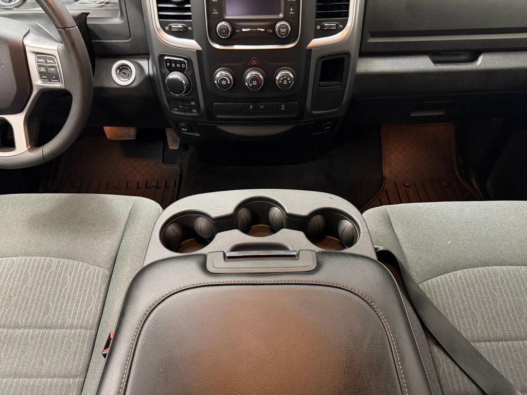 Used 2022 RAM 1500 Warlock AWD/4WD image 17