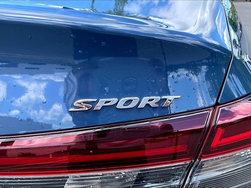 Used 2025 Honda Civic Sport image 24