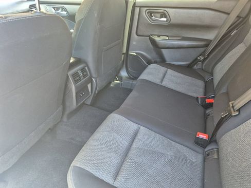 Used 2025 Nissan Rogue SV AWD/4WD image 13