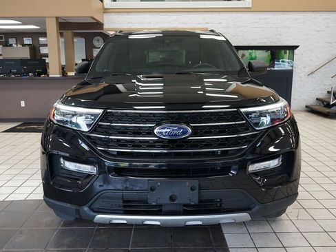 Used 2020 Ford Explorer XLT w/ Equipment Group 202A AWD/4WD image 19