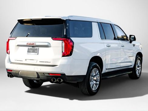 Used 2024 GMC Yukon XL Denali AWD/4WD image 6