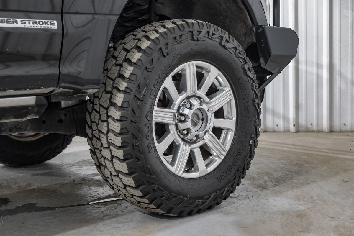 Used 2019 Ford F350 Limited w/ FX4 Off-Road Package AWD/4WD image 62