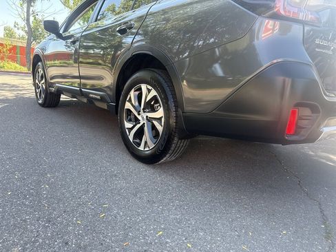 Used 2020 Subaru Outback Limited image 23