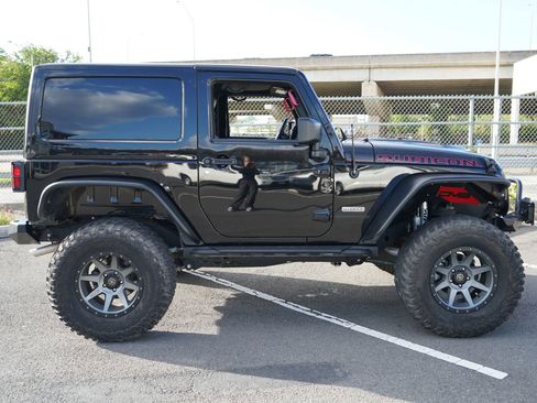 Used 2018 Jeep Wrangler Rubicon image 25