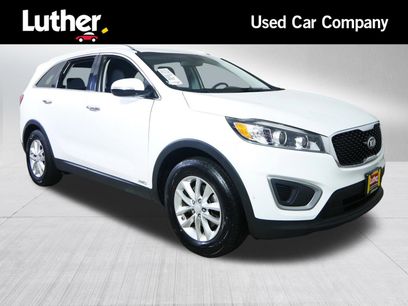Used 2017 Kia Sorento LX w/ LX Convenience Package