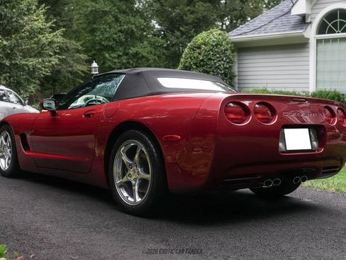Used 2004 Chevrolet Corvette Convertible w/ Preferred Equipment Group RWD image 21