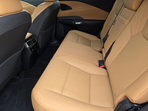Used 2025 Lexus RX 350 Premium w/ Accessory Package (Z1) FWD image 28