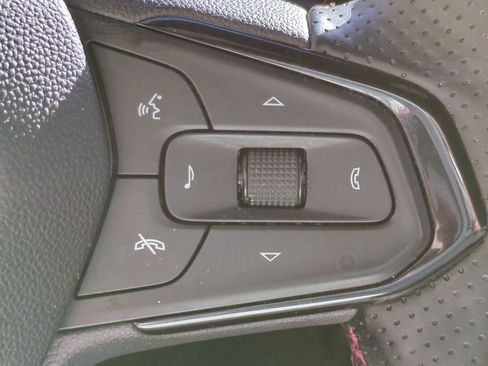 Used 2024 Chevrolet TrailBlazer RS w/ Driver Confidence Package image 24