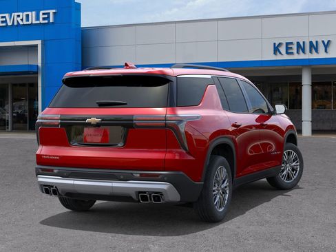 New 2026 Chevrolet Traverse LT w/ Driver Confidence Package image 4