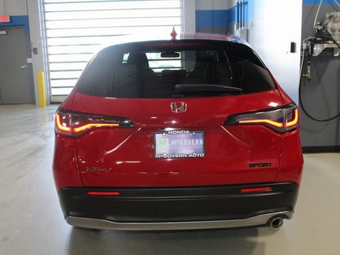 Used 2025 Honda HR-V Sport image 38