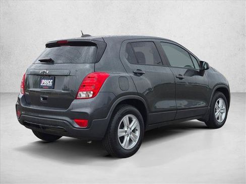 Used 2019 Chevrolet Trax LS w/ LPO, Protection Package FWD image 5