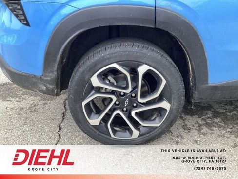 Used 2024 Chevrolet Trax RS w/ Driver Confidence Package FWD image 9