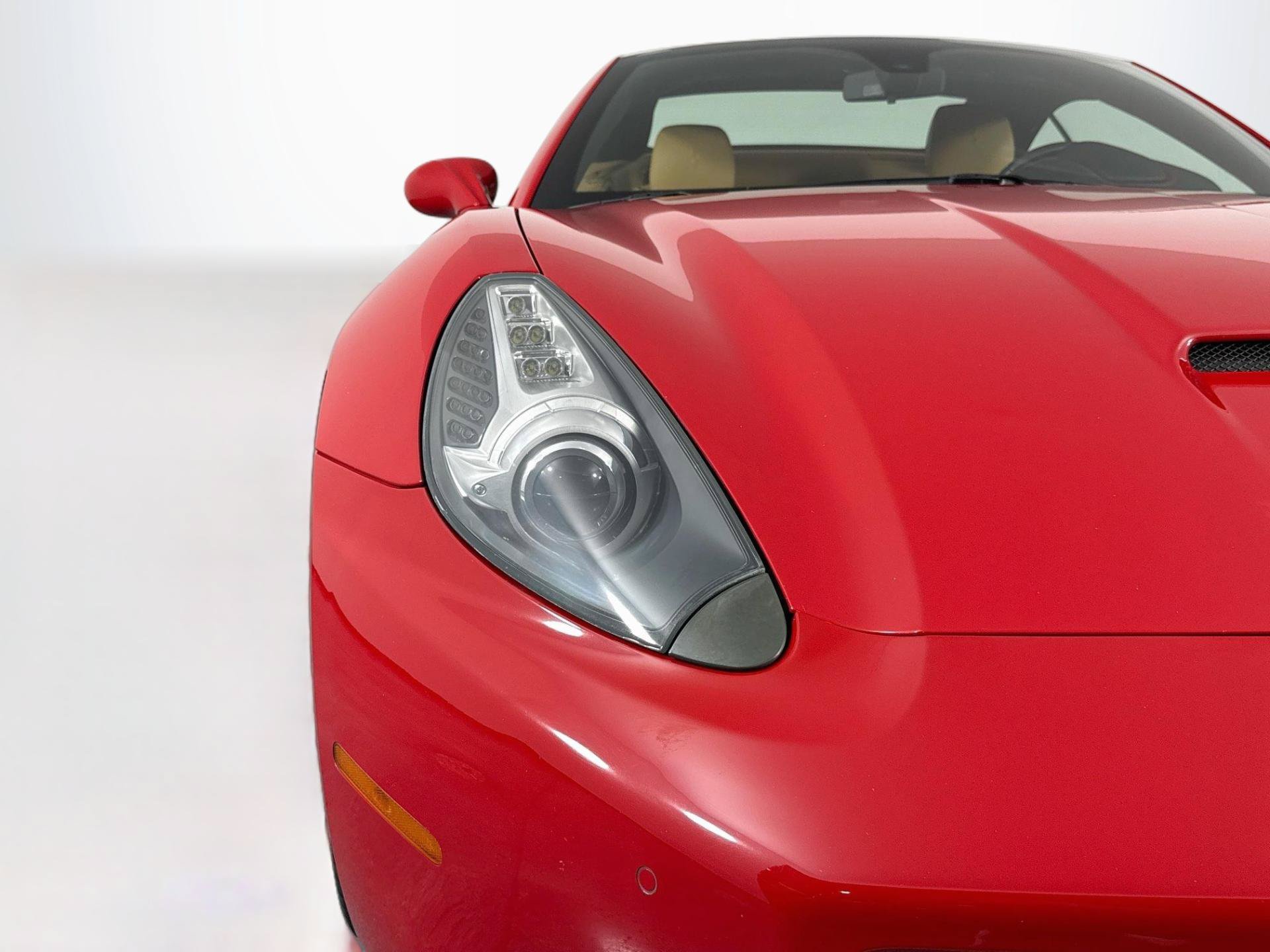 Used 2010 Ferrari California RWD image 68