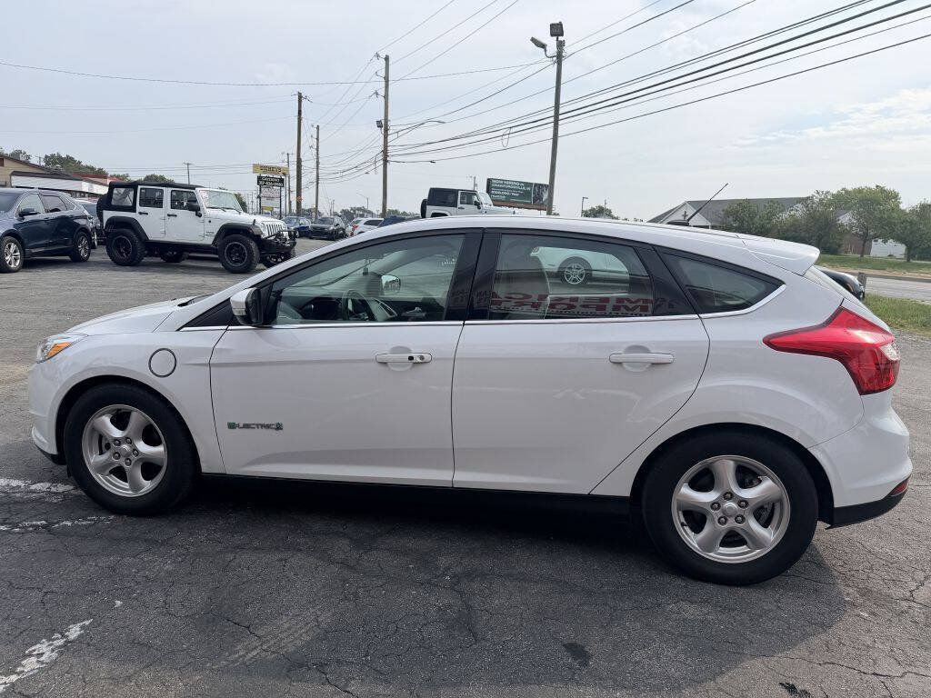 Used 2013 Ford Focus Electric Hatchback FWD image 3