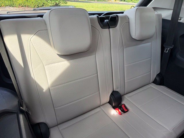 Used 2019 Volkswagen Tiguan SE AWD/4WD image 34