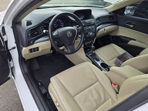 Used 2013 Acura ILX 2.0L image 25