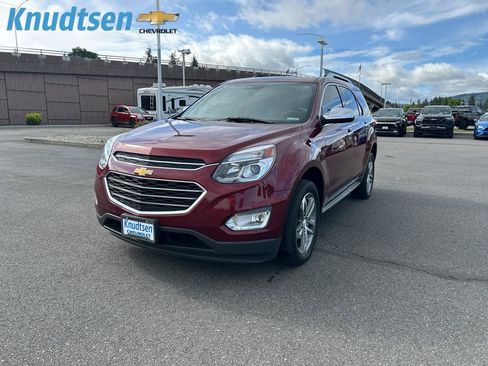 Used 2016 Chevrolet Equinox LTZ w/ Enhanced Convenience Package AWD/4WD image 3