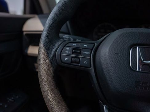 Used 2025 Honda CR-V EX image 17