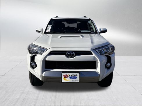 Used 2020 Toyota 4Runner TRD Off-Road Premium image 2