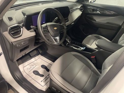 Used 2026 Chevrolet TrailBlazer LT w/ Convenience Package image 16