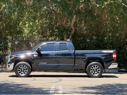 Used 2021 Toyota Tundra SR5 w/ TRD Off-Road Package AWD/4WD image 2