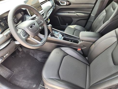 New 2026 Jeep Compass Latitude AWD/4WD image 13