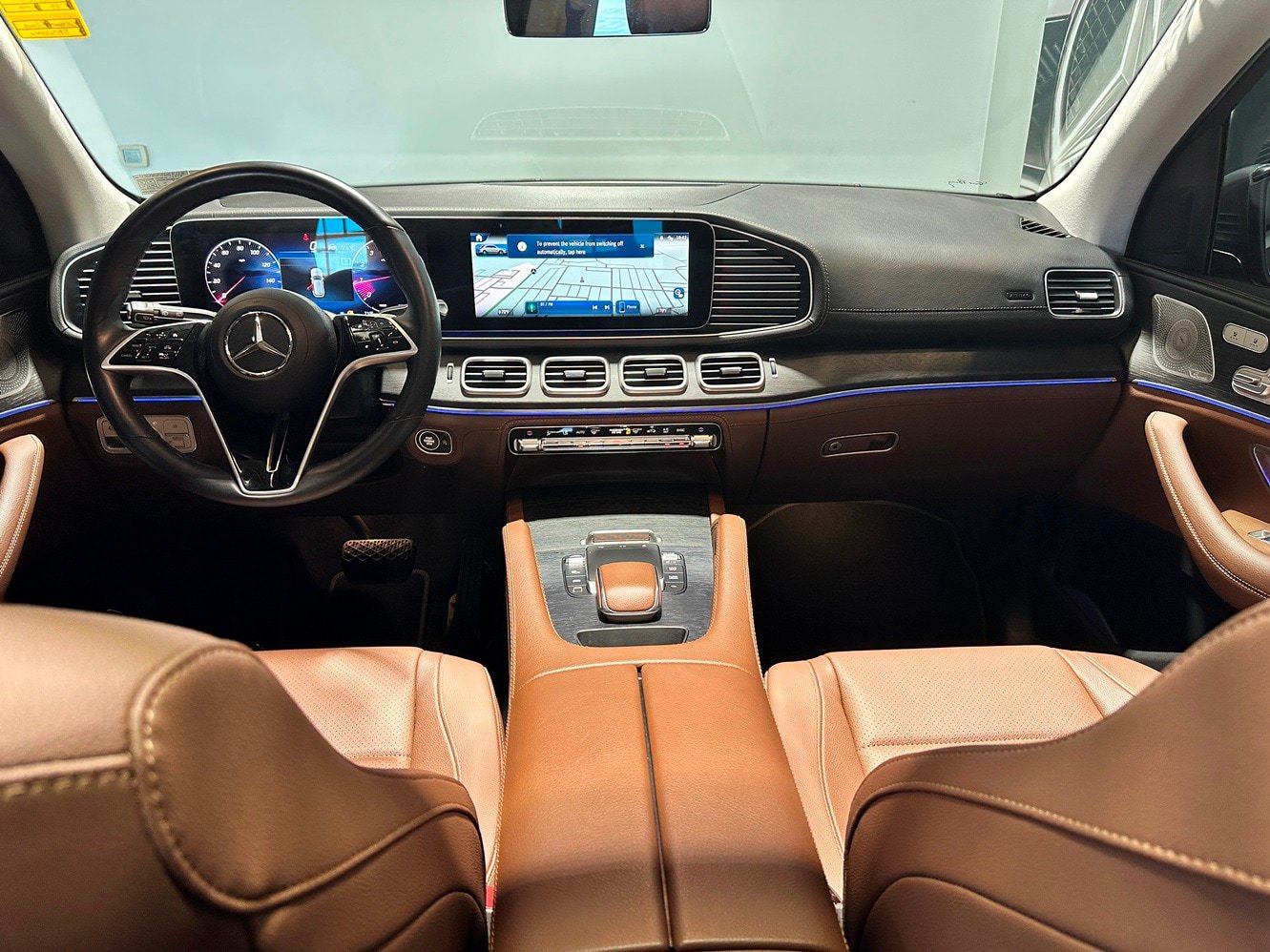 Used 2025 Mercedes-Benz GLE 350 4MATIC w/ AMG Line Exterior image 9