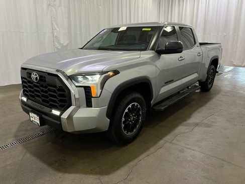 Used 2025 Toyota Tundra SR5 w/ TRD Off-Road Package AWD/4WD image 8