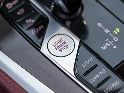 Used 2022 BMW X6 M50i w/ Parking Assistance Package image 20