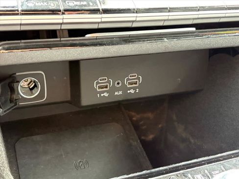 Used 2022 Jeep Wagoneer Series II AWD/4WD image 15