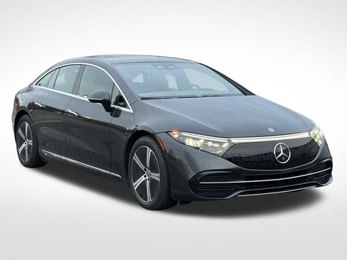 Used 2023 Mercedes-Benz EQS 450+ Sedan image 9
