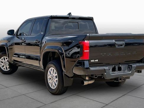 Used 2024 Toyota Tacoma SR5 AWD/4WD image 11