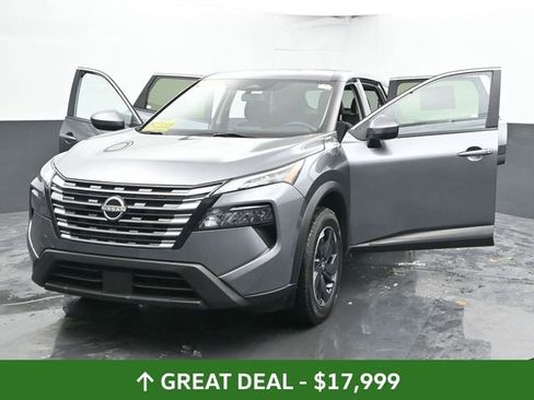 Used 2024 Nissan Rogue SV image 54