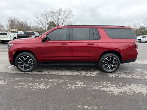 Used 2021 Chevrolet Suburban RST w/ Luxury Package image 16