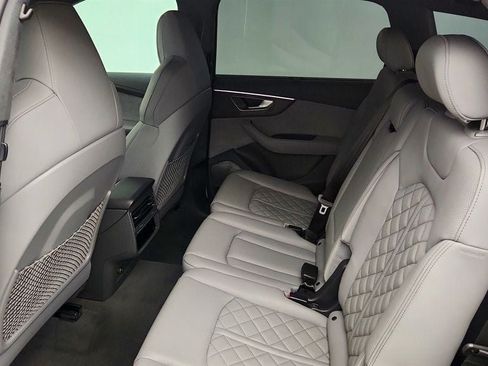 Used 2023 Audi SQ7 Prestige AWD/4WD image 21