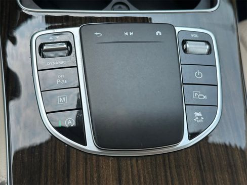 Used 2020 Mercedes-Benz GLC 300 4MATIC image 19