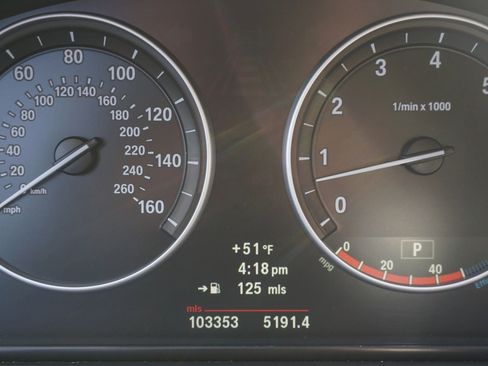 Used 2011 BMW 535i xDrive Sedan image 31