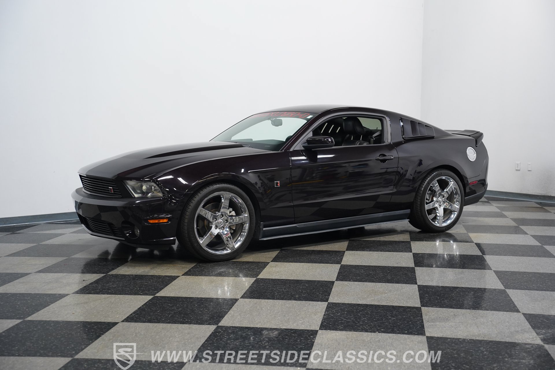 Used 2012 Ford Mustang GT Premium w/ HID Headlamps & Security Pkg RWD image 7