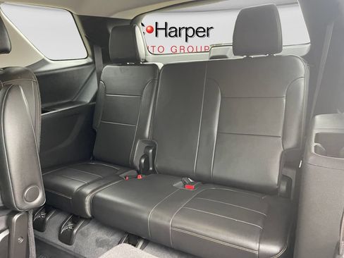 Certified 2021 Chevrolet Traverse RS w/ LPO, Floor Liner Package AWD/4WD image 32