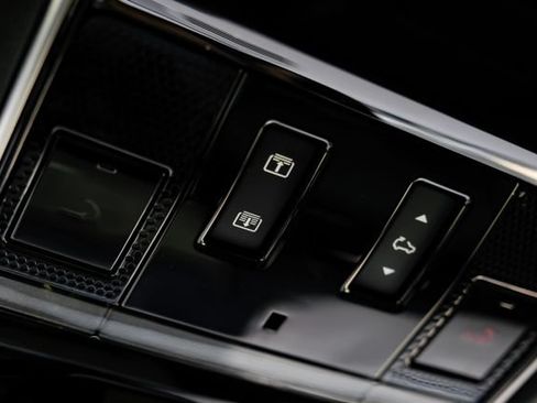 New 2026 Land Rover Range Rover Sport SE AWD/4WD image 44