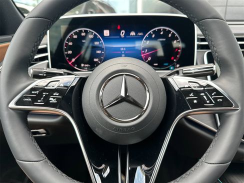 New 2026 Mercedes-Benz E 350 4MATIC Sedan image 26