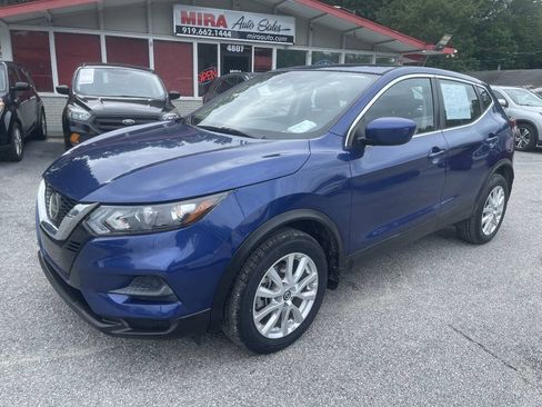 Used 2021 Nissan Rogue Sport S FWD image 3