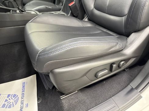 Used 2025 Subaru Forester Limited image 12