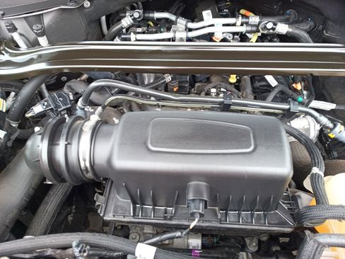 Used 2023 Ford Explorer Limited image 26