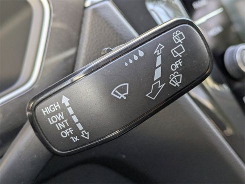 Used 2024 Volkswagen Tiguan Wolfsburg Edition image 28