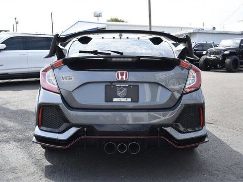 Used 2018 Honda Civic Type R image 4