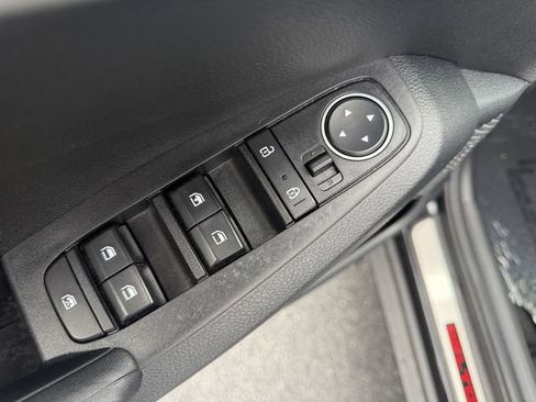 Certified 2023 Kia Seltos LX image 10