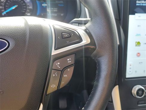 Certified 2024 Ford Edge SEL w/ Convenience Package image 17